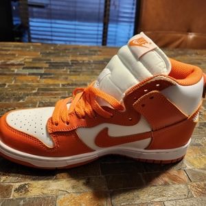 NEW Nike Dunk Syracuse High Top Orange